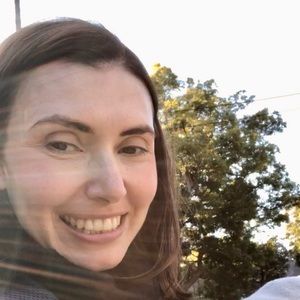 Meet your Posher, Antonia